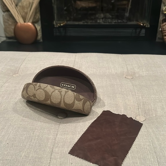 Coach Sunglass Case Authentic Clamshell Case Est. 1941 C Logo Brown Eyeglass Vtg - Picture 1 of 7